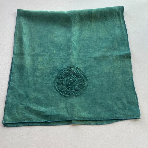 Unbranded Napkins Linen Set of 2 32" x 15.5" Turquoise Embroidered Acid Wash - Picture 3 of 9